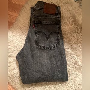 Black Levi’s Wedgie Fit